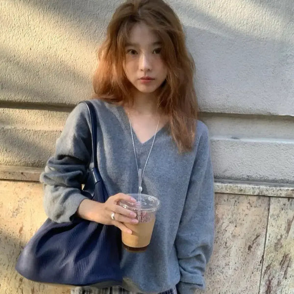 [BUNJANG] Overdue Flare Racoon V-Neck Knit / <미개봉> 오버듀플레어 라쿤 브이넥 니트. 미닛뮤트 수린 착용