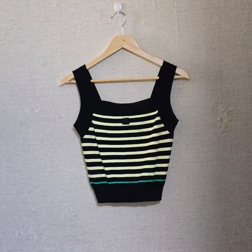 [BUNJANG] It MICHAA Sleeveless Knit Top (Size 55) / 미샤) 슬리브리스 니트55(23년도)