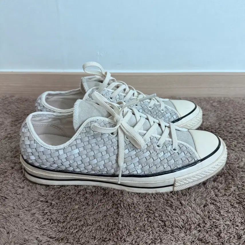 [BUNJANG] Converse Chuck Taylor White Leather Low Top Sneakers US 9 / 컨버스 척테일러 화이트 가죽 로우탑 스니커즈 151245c