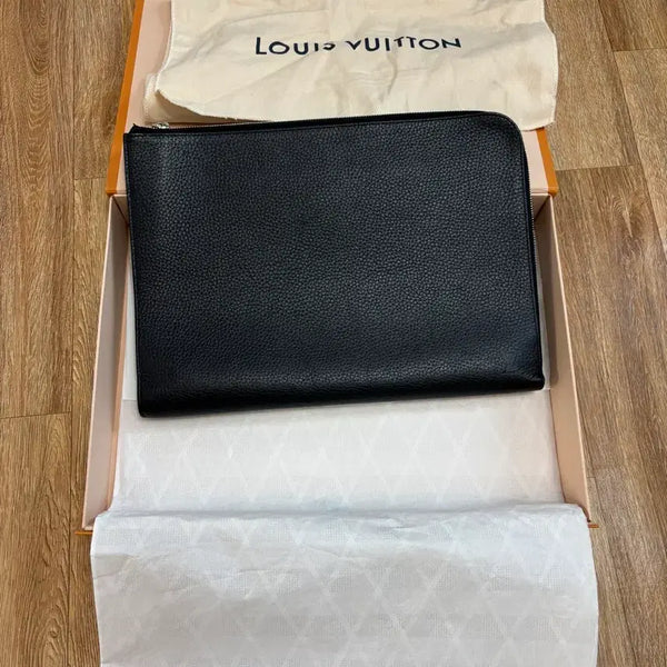 [BUNJANG] Louis Vuitton Black Leather Clutch / 정품 루이비통 블랙 가죽 클러치