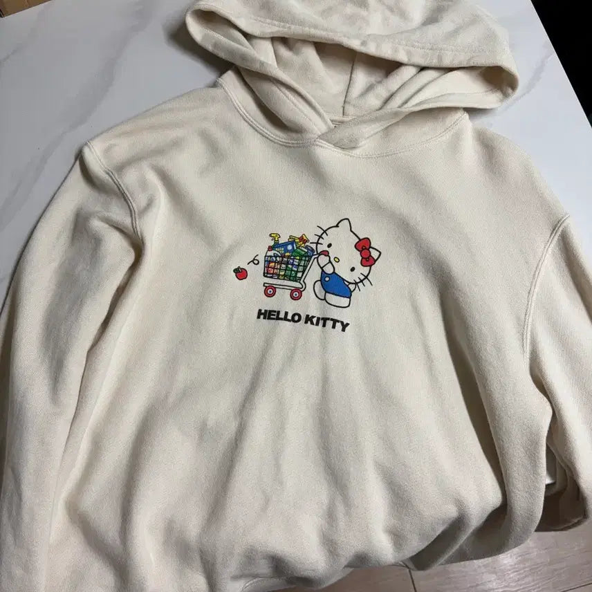 [BUNJANG] Uniqlo x Hello Kitty Kids Hooded Sweatshirt / 유니클로X헬로키티 후드티 키즈