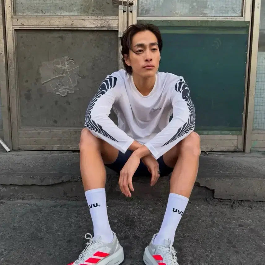 [BUNJANG] UVU Seoul Long Sleeve Running Top White XL / UVU 서울 롱슬리브 러닝 탑 화이트