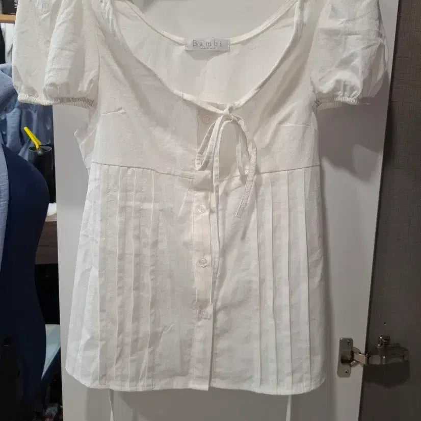 [BUNJANG] Bambi Blouse White / Bambi 블라우스 화이트(새상품)