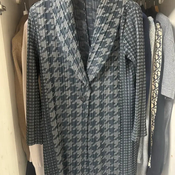 [BUNJANG] Issey Miyake Pleats Please Women's Long Pleated Jacket / 정품 이세이미야케 플리츠 플리즈 여성 롱 주름 자켓