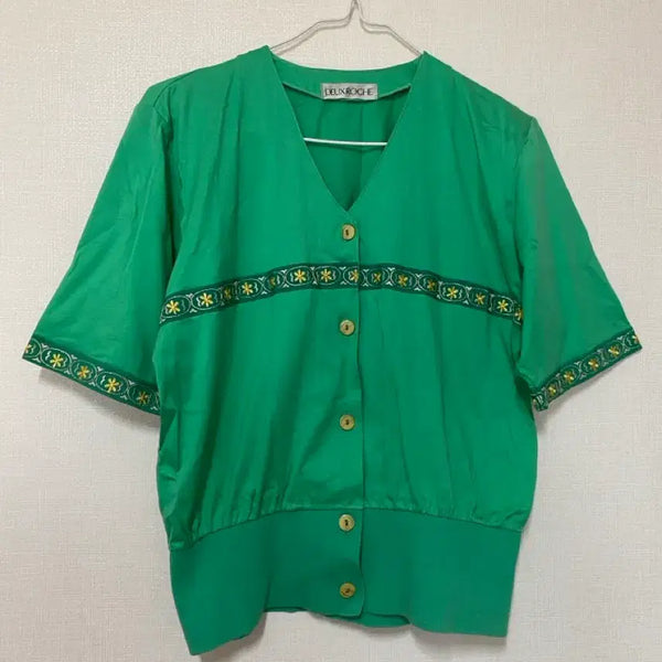 [BUNJANG] Vintage Green Women's Short-Sleeve T-Shirt / 빈티지 초록색 여성 반팔티셔츠 빈티지 클로버옷 어항빈티지 몽글빈티지