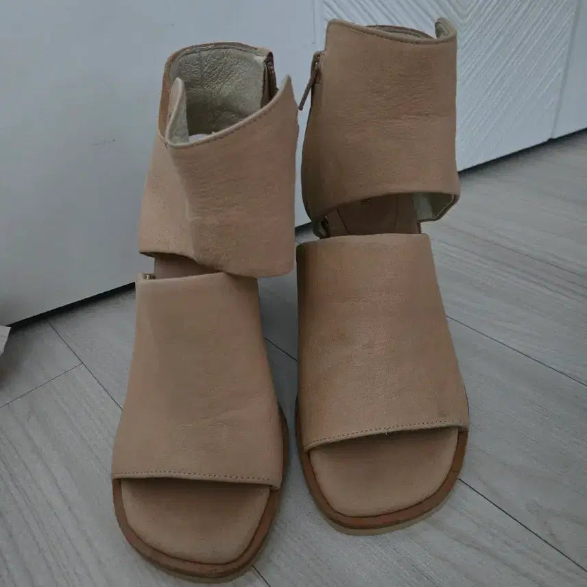 [BUNJANG] Women's Leather Zip-Up Wedge Sandals - Size 235 / 새상품 시스템 샌들 235