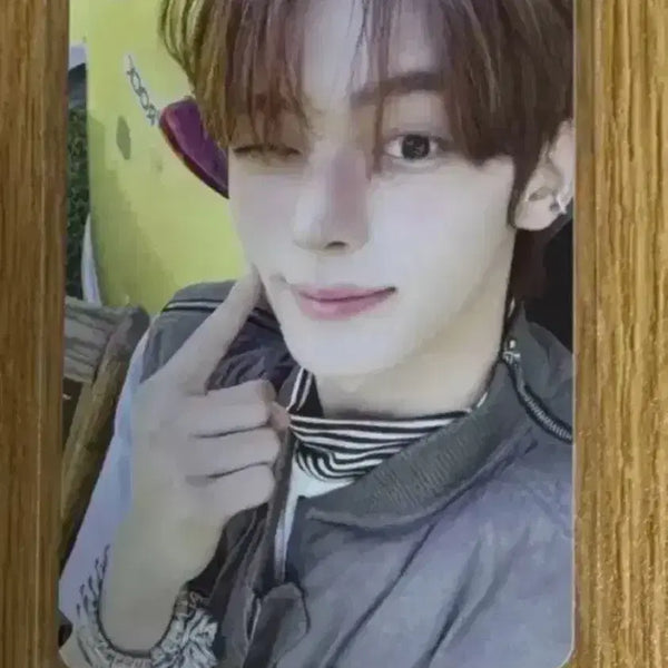 [BUNJANG] TWS Han Jin Lucky Draw POB Photocard / 투어스 한진 뮤직코리아 뮤코 일반반 버전 럭드 특전 포카
