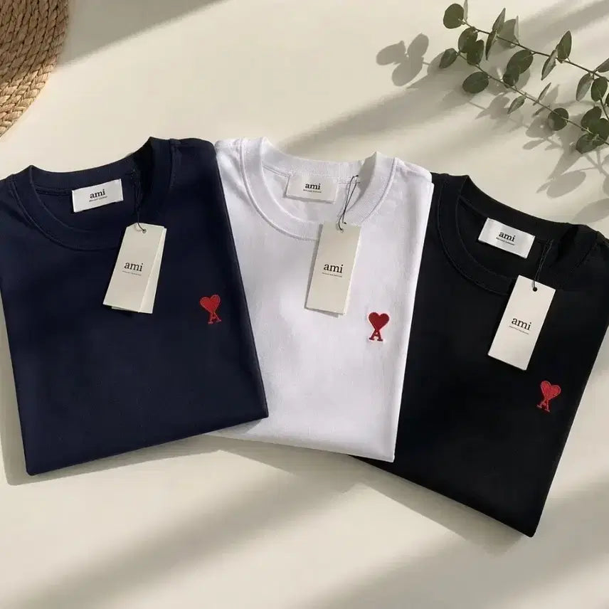 [BUNJANG] AMI Heart Logo Short Sleeve T-Shirt / 아미 하트 로고 반팔 입고!
