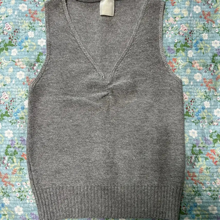 [BUNJANG] Nyhavn V-Neck Knit Vest / nyhavn 니트 베스트