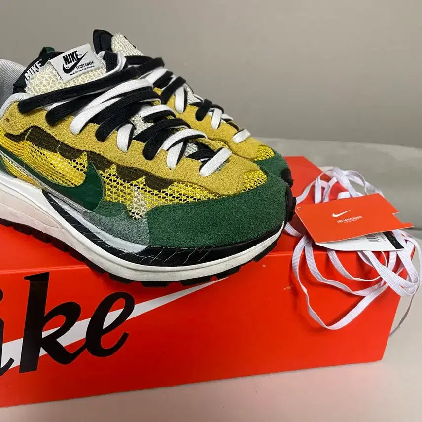 [BUNJANG] Nike x Sacai Vaporwaffle "Green & Yellow" + Ambush Dunk "Blue" (Full Set) / [260/풀구성]나이키 사카이 베이퍼와플 노초  + 엠부쉬 덩크 블루