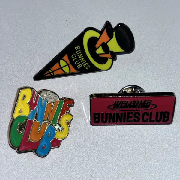 [BUNJANG] NewJeans Bunnies Club Badge 3-Set Bundle / 뉴진스 버니즈 클럽 뱃지 3종 일괄 버니즈캠프 하니 해린 민지