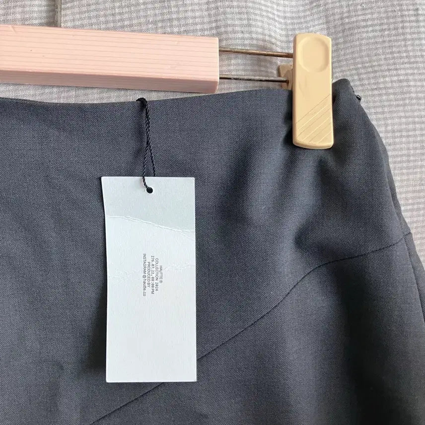 [BUNJANG] Haute Back-Banding Long Skirt / 하객룩 추천!!!! 새상품 hautte 뒷밴딩 롱치마