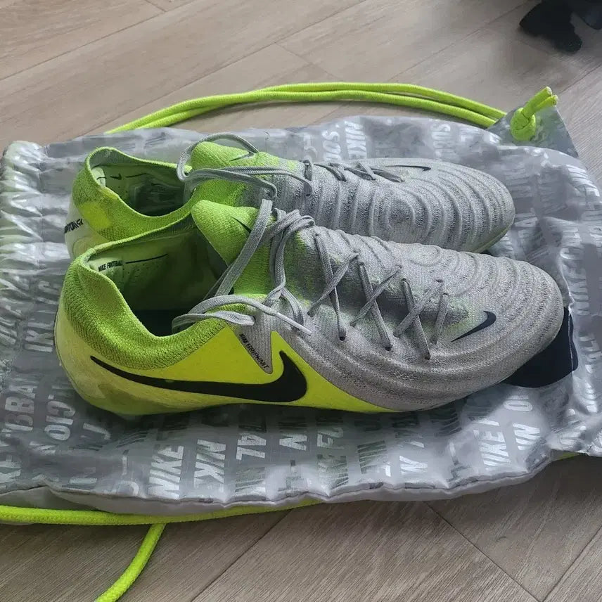 [BUNJANG] Nike Phantom GX 2 Elite AG Football Boots - 270mm / 나이키 팬텀 GX 2 엘리트 ag 축구화 270