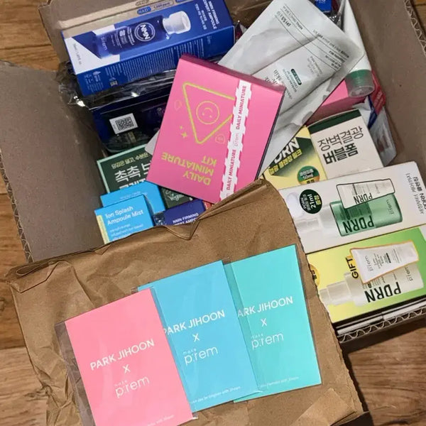 [BUNJANG] Park Ji Hoon Make P:rem Photocard Set (6 Types) + Product Bundle / 박지훈 메이크프렘 포카6종+본품 일괄