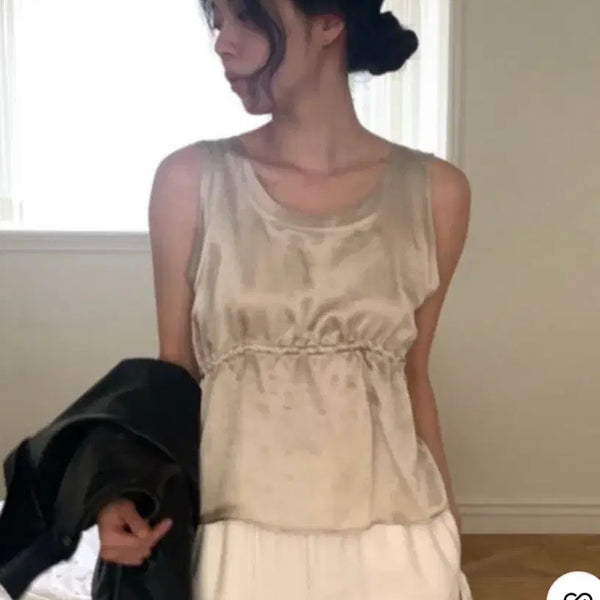 [BUNJANG] Deondo Satin Camisole with Back Ribbon / 드온도 새틴 나시 뒷리본