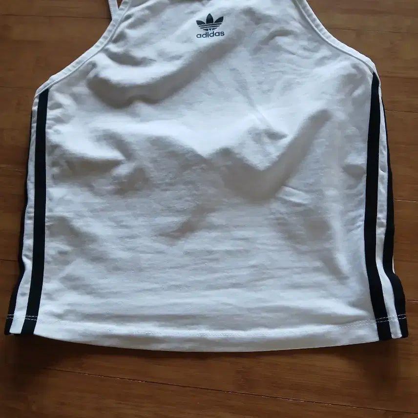 [BUNJANG] Adidas Three-Stripes Cropped Tank Top White / 아디다스 삼선 크롭 나시 화이트