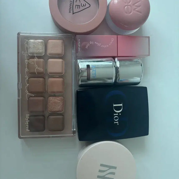 [BUNJANG] Hera, Dior, Rom&nd, Macqueen New York, Fwee, 3CE Cosmetics Bundle / 화장품 전상품 6000원 판매