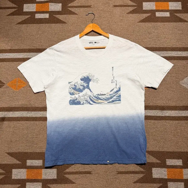 [BUNJANG] Uniqlo UT Tsunami Short Sleeve T-Shirt L / 유니클로 UT 쓰나미 반팔 L