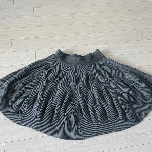 [BUNJANG] Knit Skirt with Flare Design / 니트치마