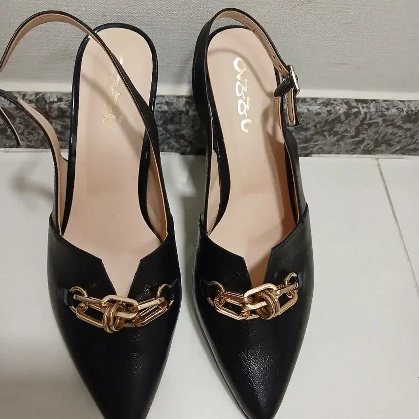 [BUNJANG] Black Chain Point Slingback Heels / 새상품 블랙체인 포인트 슬링백 힐