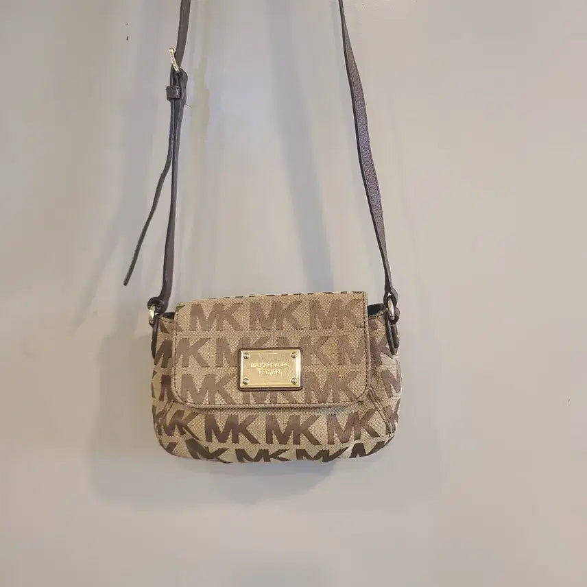 [BUNJANG] Michael Kors Shoulder Bag Brown MK Logo / 마이클코어스 숄더백 브라운 MK 로고