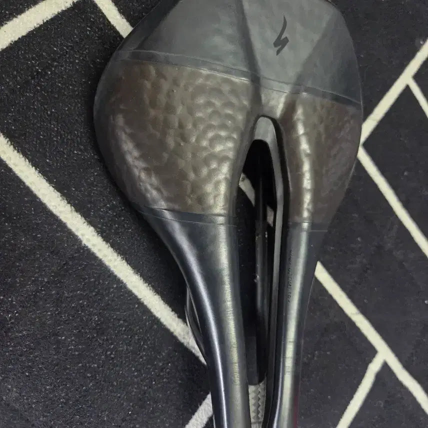 [BUNJANG] Specialized Power Arc Pro Elaston Saddle 143mm / 스페셜라이즈드 파워 아크 프로 엘라스톤 안장
