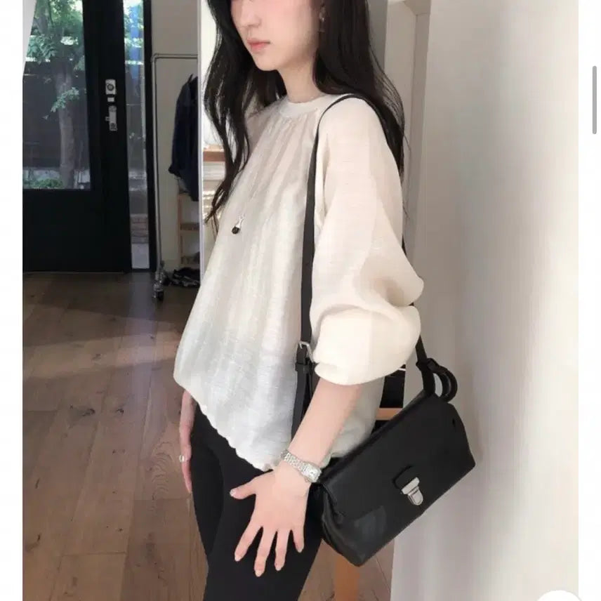 [BUNJANG] Leverter Linen Sweatshirt Blouse / 르버터 린넨 맨투맨 블라우스