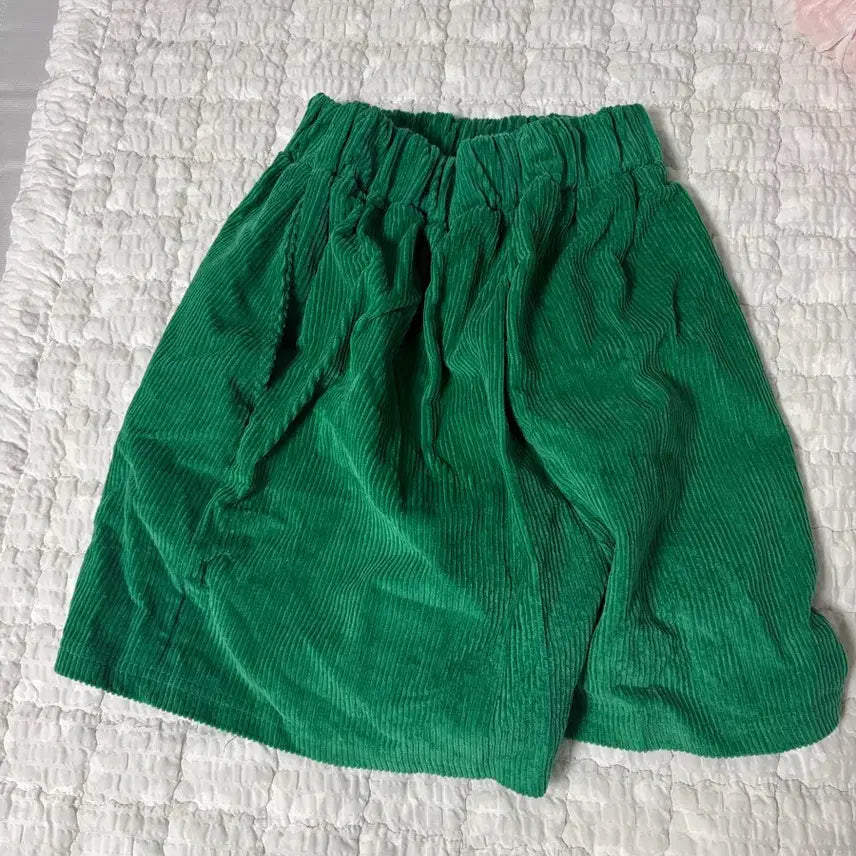 [BUNJANG] Green Corduroy Shorts / 초록색 골덴 반바지