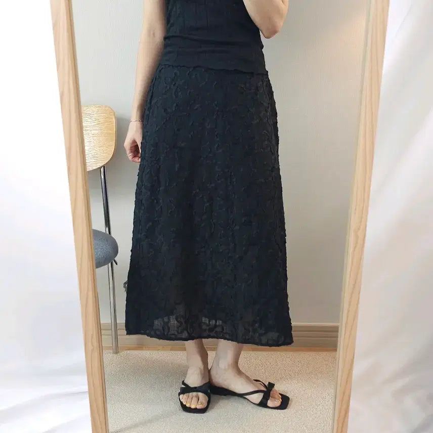 [BUNJANG] Mils Tudio Women's Lace Flare Long Skirt Black / (F)밀스튜디오 여성 밴딩 레이스 플레어 롱 스커트 블랙 A6W4341