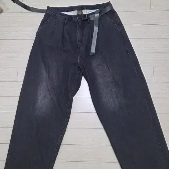 [BUNJANG] Moif 25SS 6P Wide Belted Denim Pants Black Size 2 / 모이프25ss 6p 와이드 벨티드 데님 팬츠 블랙 2사이즈