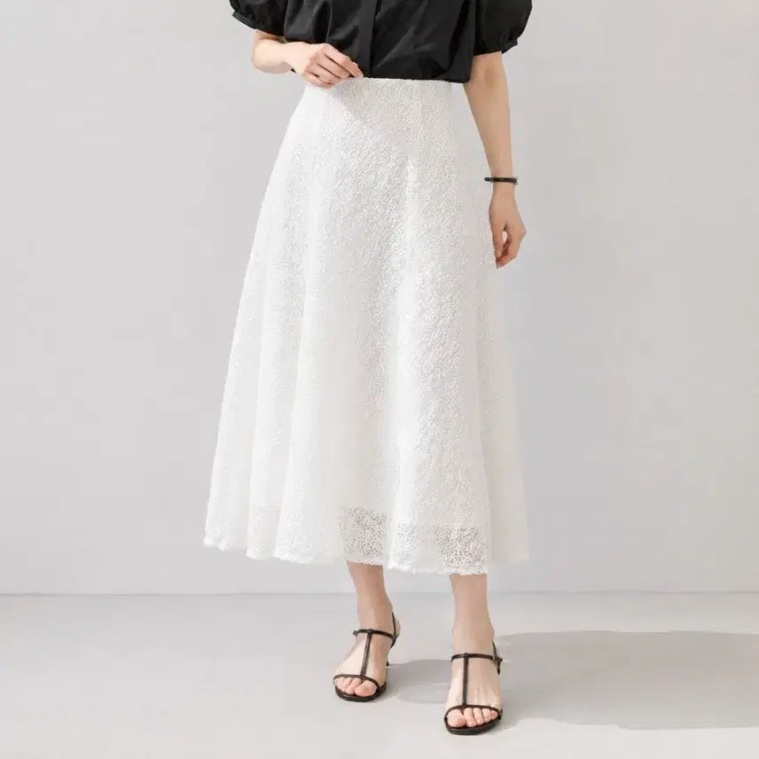 [BUNJANG] Elegant Lace Long Flare Skirt (Waist Banding, White/Black) / [새상품] 우아한 레이스 롱 플레어 스커트 (허리밴딩, 화이트/블랙)