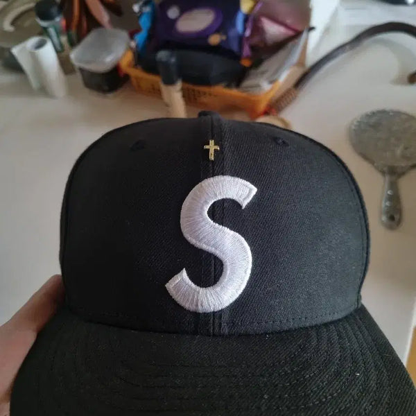 [BUNJANG] Supreme Goldcross 3/4 Snapback / 슈프림 골드크로스 3/4 스냅백
