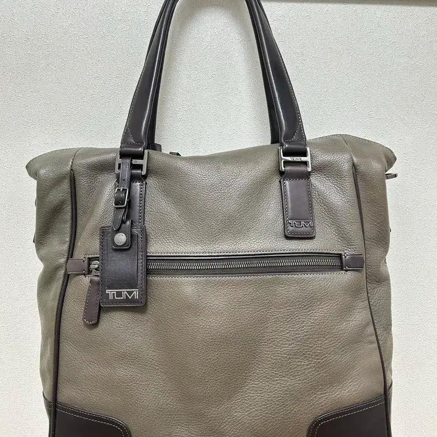 [BUNJANG] Tumi Leather Tote Bag / 투미 가죽 토트백