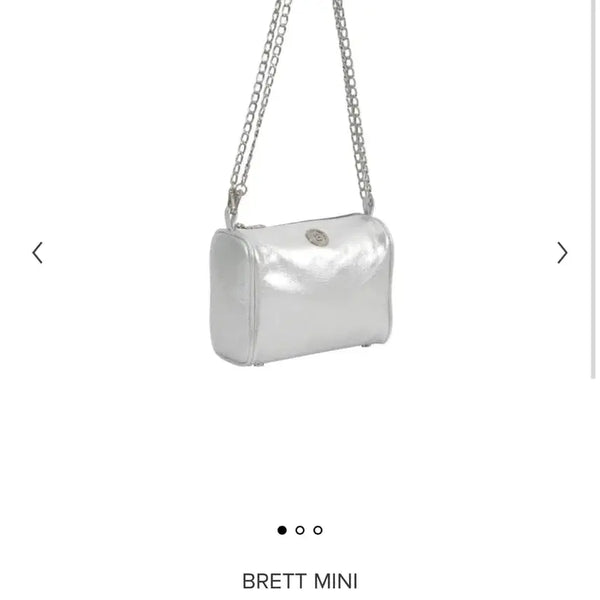 [BUNJANG] Minitmute Brett Mini Silver Crossbody Bag / 미닛뮤트 브렛 미니 실버