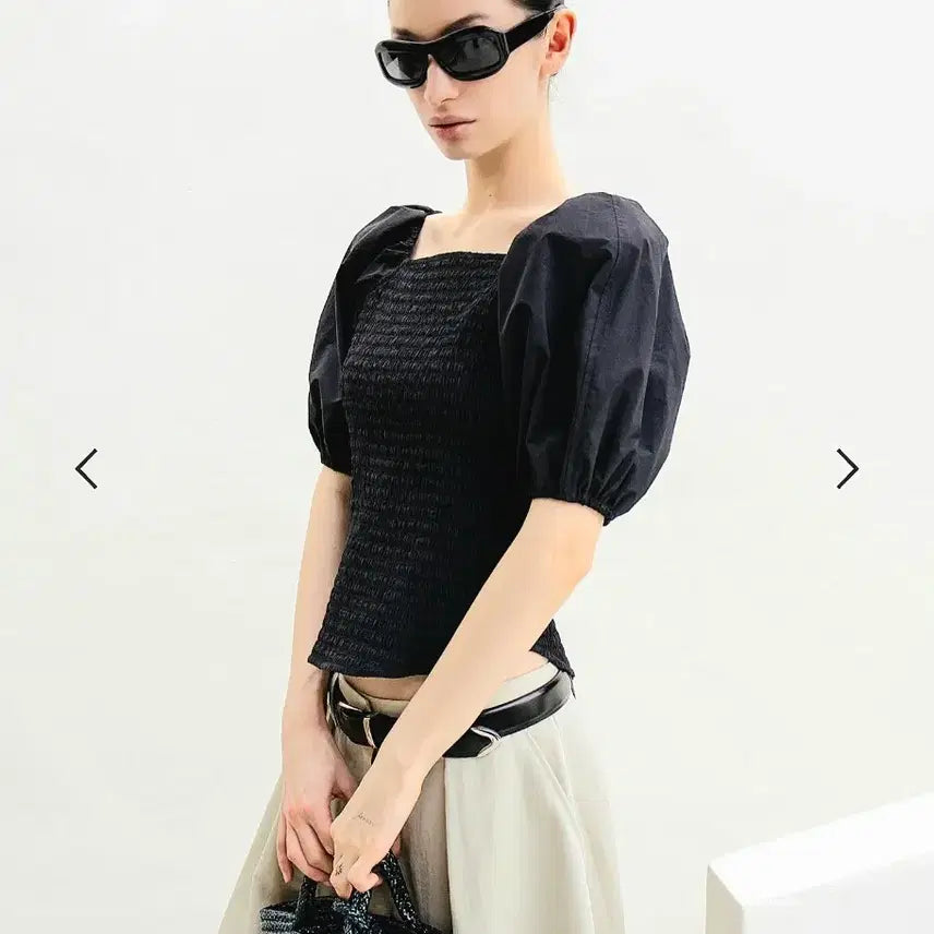 [BUNJANG] Orr Puff Square Neck Blouse / 오르 퍼프스퀘어넥  블라우스