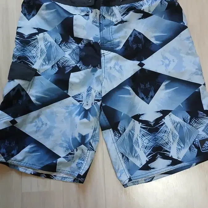 [BUNJANG] Adidas Men's Swim Trunks Shorts / 남성의류 아디다스 수영복 겸 반바지