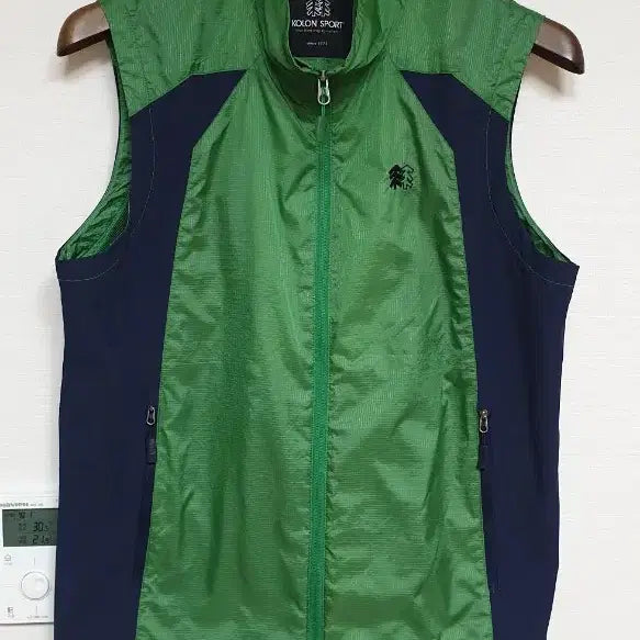 [BUNJANG] Kolon Sport Men's Lightweight Hiking Vest 95 / 코오롱스포츠 남성 등산 경량 조끼 95