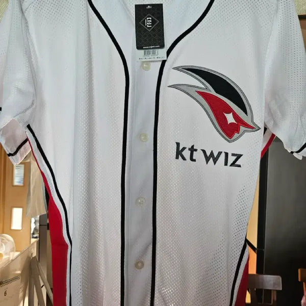 [BUNJANG] KT Wiz Baseball Uniform (New) / KT 위즈 야구 유니폼 정품 새상품 95.100.105