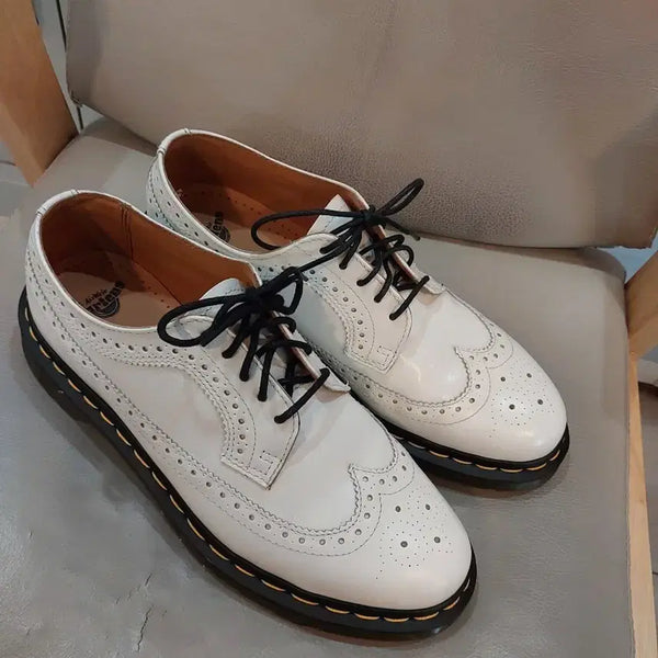 [BUNJANG] Dr. Martens 5-Eyelet Wingtip Leather Derby Shoes UK7 / 닥터마틴 5홀 윙팁 레더 화이트 더비 구두 UK7 택포 54,000원