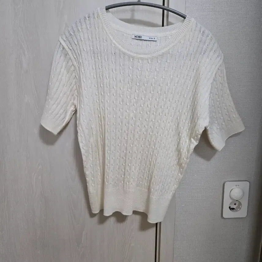 [BUNJANG] MIXXO Cable Short Sleeve Knit S Ivory / 미쏘 케이블 반팔 니트 팝니다!