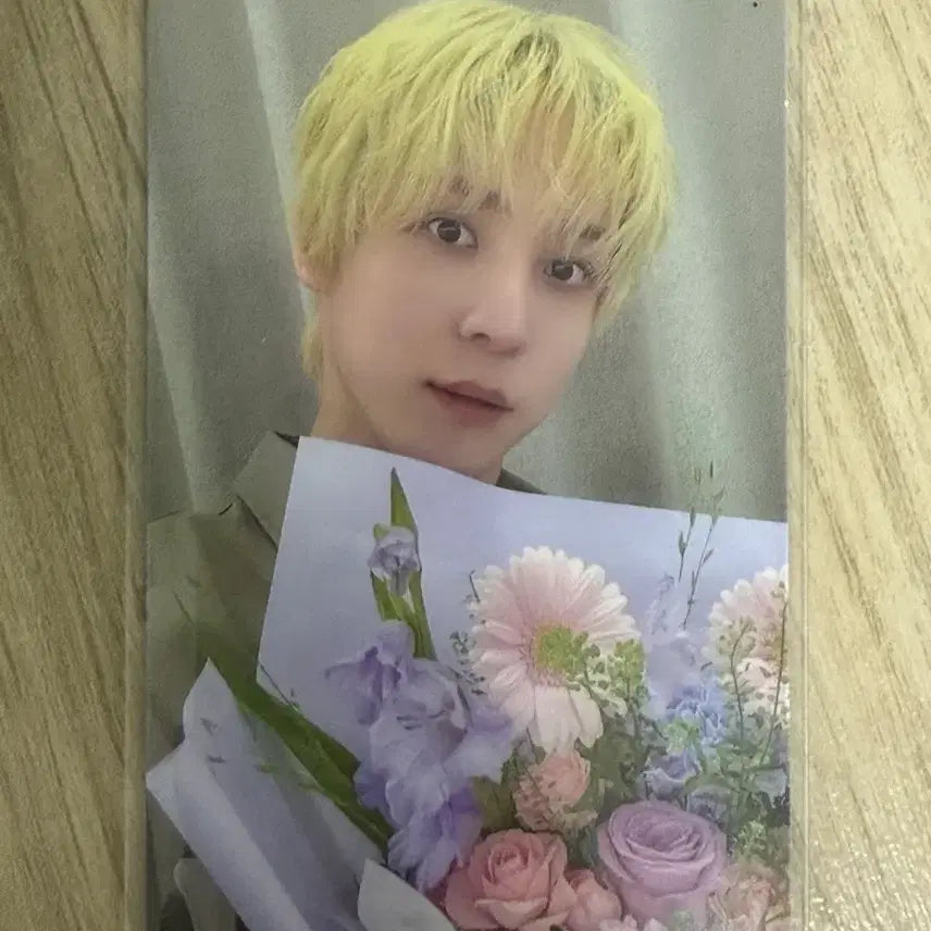 [BUNJANG] ATEEZ Yunho Toktoq POB Flower Bouquet Photocard / 에이티즈 윤호 톡톡 미공포 꽃다발 ateez