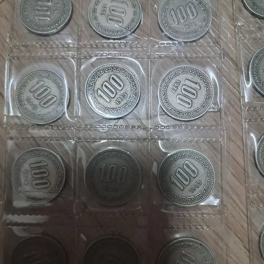 [BUNJANG] 1970s 100 Won Coin Set (1971-1988) / 100원 주화 1970년대 (1971-1988)