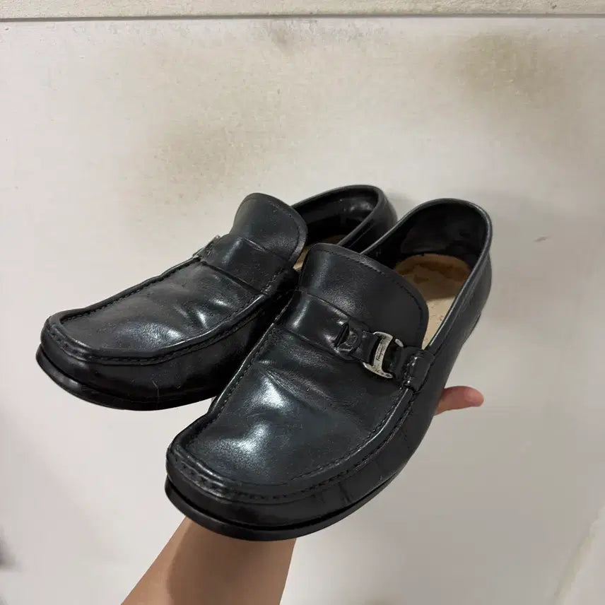 [BUNJANG] Salvatore Ferragamo Leather Loafers / 살바토르 페레가모 로퍼