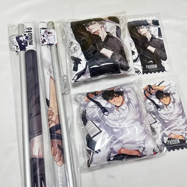 [BUNJANG] Yuji Fashion Ilya Tae-Jong Jeong Wrist Cushion and Scroll Poster Bundle Set / 유우지 패션 일레이 정태의 일태 족자봉 손목쿠션 티켓
