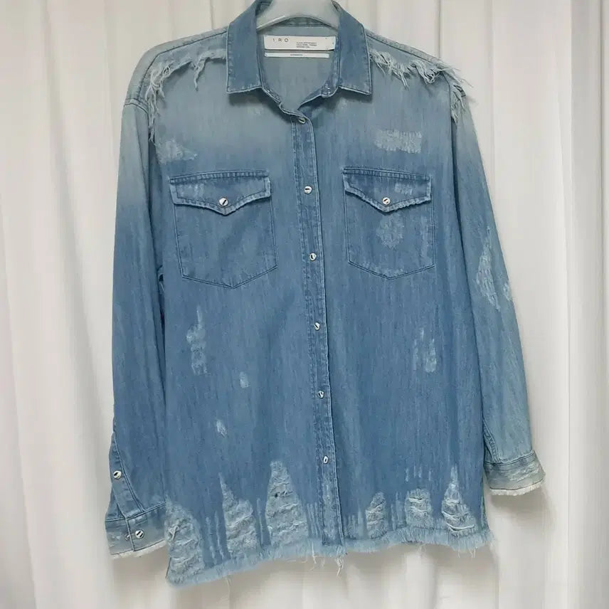 [BUNJANG] IRO Women's Blue Wash Distressed Denim Shirt / IRO 데님 셔츠 여성용 블루 워싱 디스트로이드 셔츠