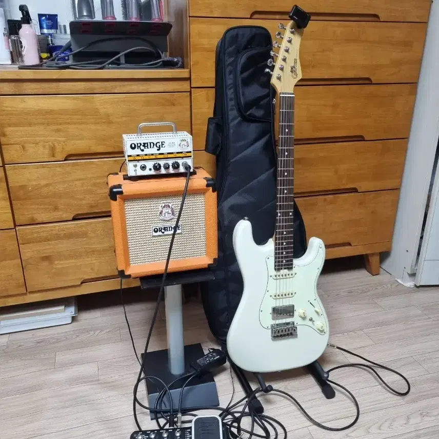 [BUNJANG] Crafter Electric Guitar with Orange Tube Amplifier / 크래프터 일렉기타 + 오렌지 진공간 앰프