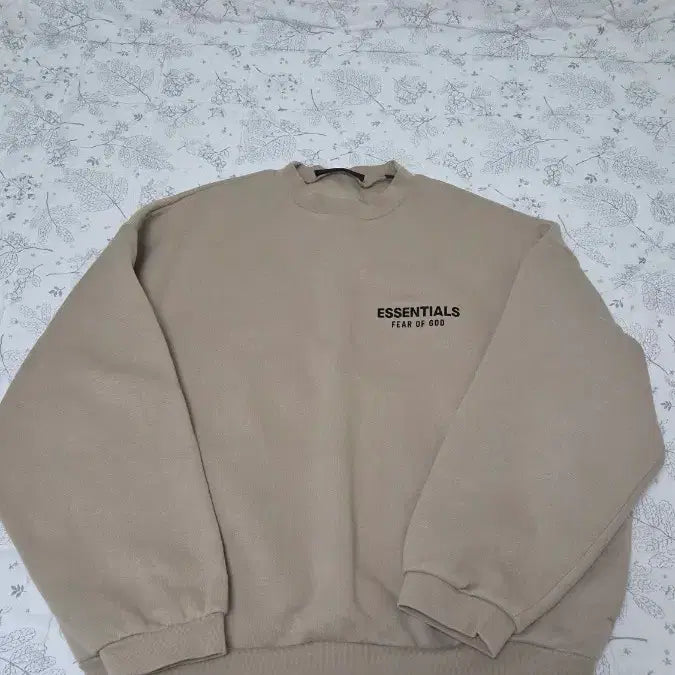 [BUNJANG] Essentials Fleece Crewneck Desert Sand - 24FW (M) / 에센셜 플리스 크루넥 데저트 샌드 - 24FW (M)