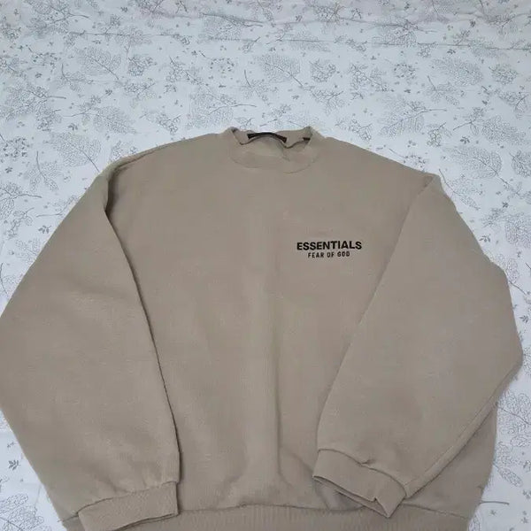 [BUNJANG] Essentials Fleece Crewneck Desert Sand - 24FW (M) / 에센셜 플리스 크루넥 데저트 샌드 - 24FW (M)