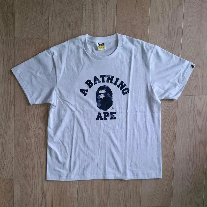 [BUNJANG] BAPE Short Sleeve T-Shirt White XL / 베이프 반팔티 화이트 XL(새상품)