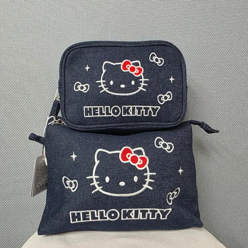 [BUNJANG] Sanrio Hello Kitty Denim Pouch Bag 2 Types / [새상품]산리오 헬로키티 청 데님 파우치 가방 2종